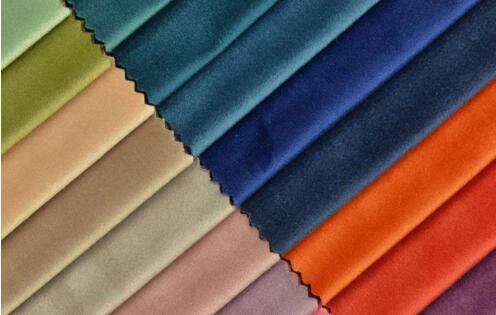 工服怎么選才好看