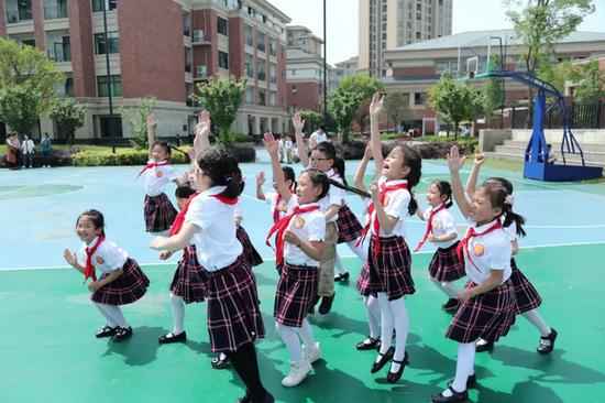 中小學(xué)校服定制